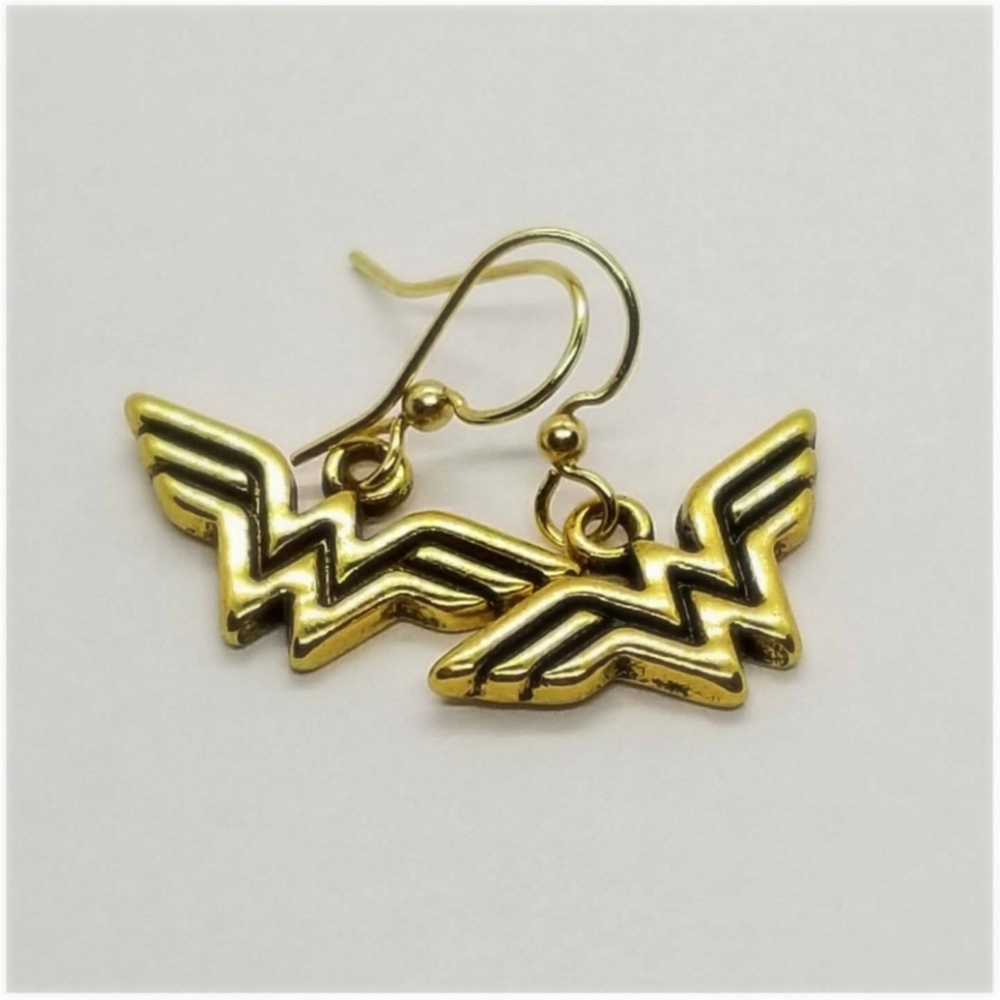 Wonder woman earrings marvel warrior